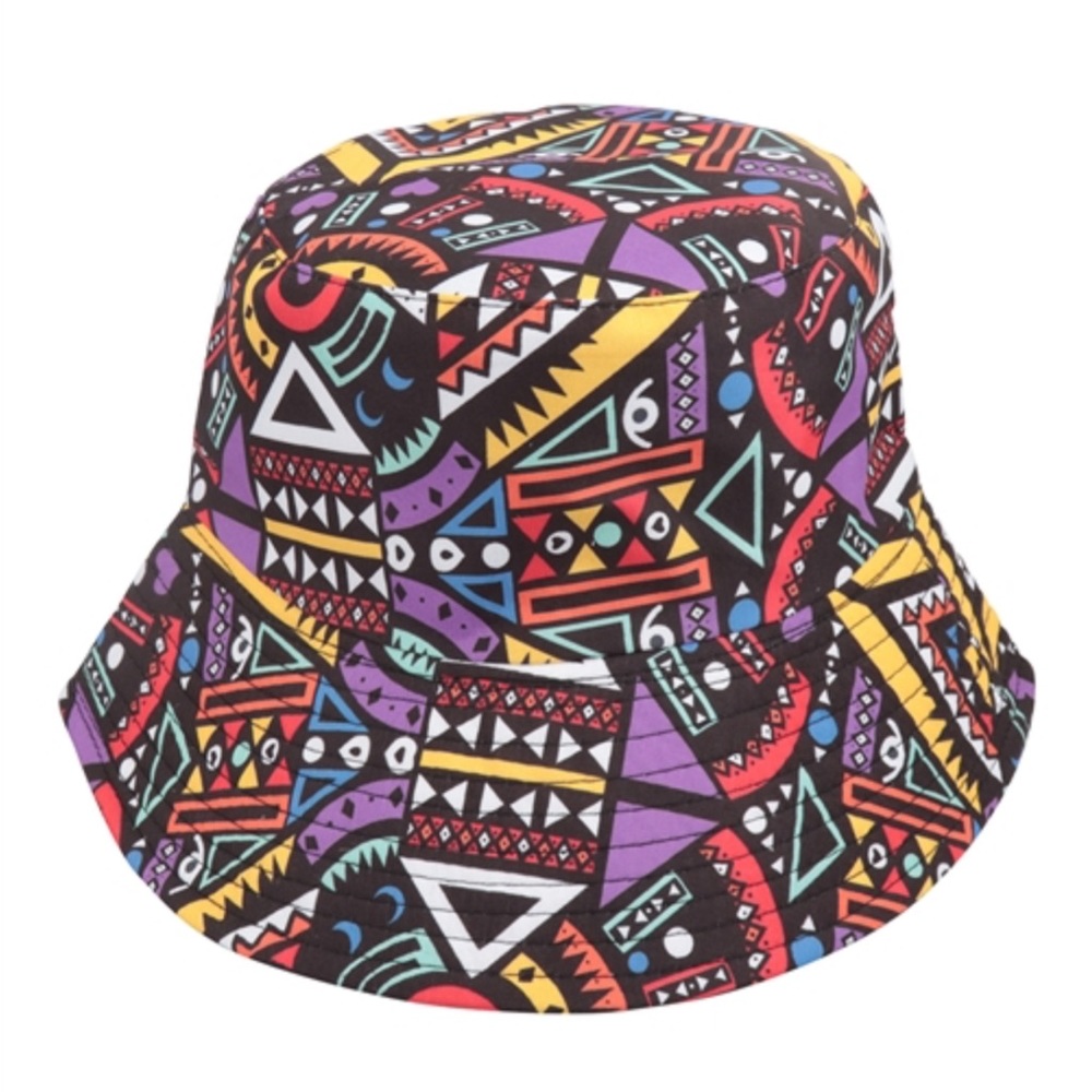 REVERSIBLE RETRO BUCKET HAT